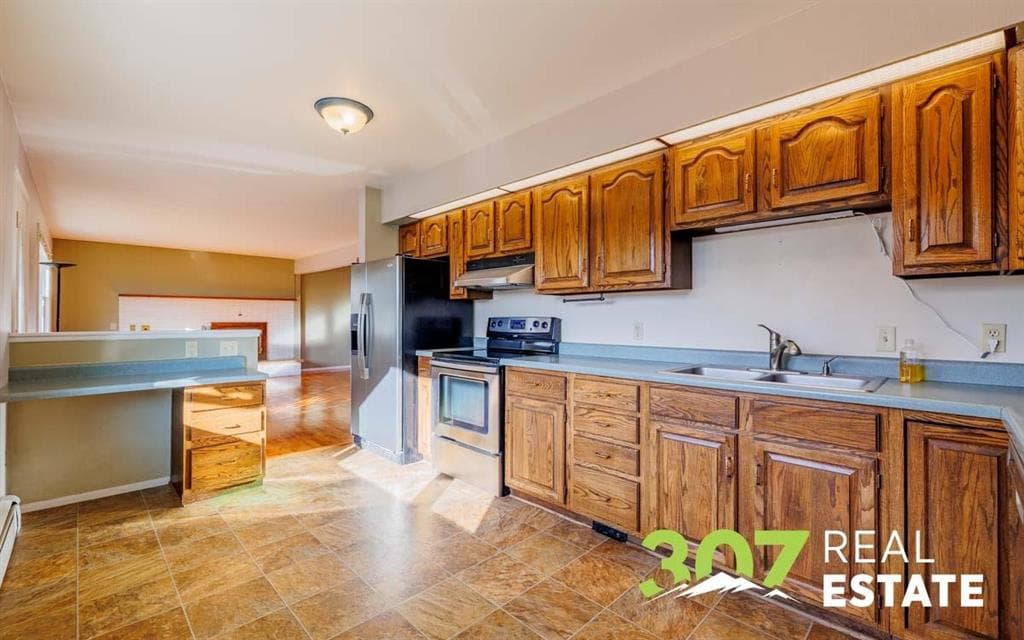 1313 Meadow Ln Ave — photo 9 of 25