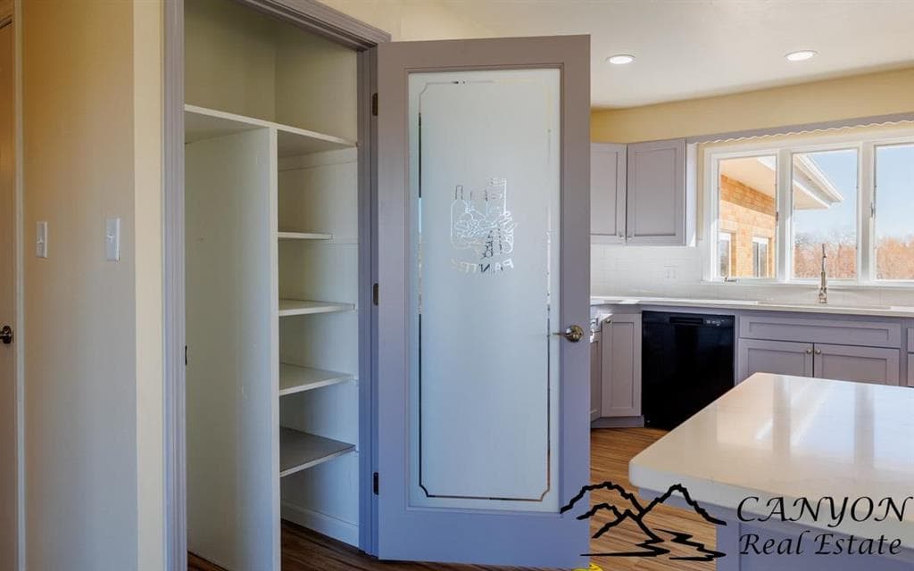 17 Arrow Ave — photo 12 of 25