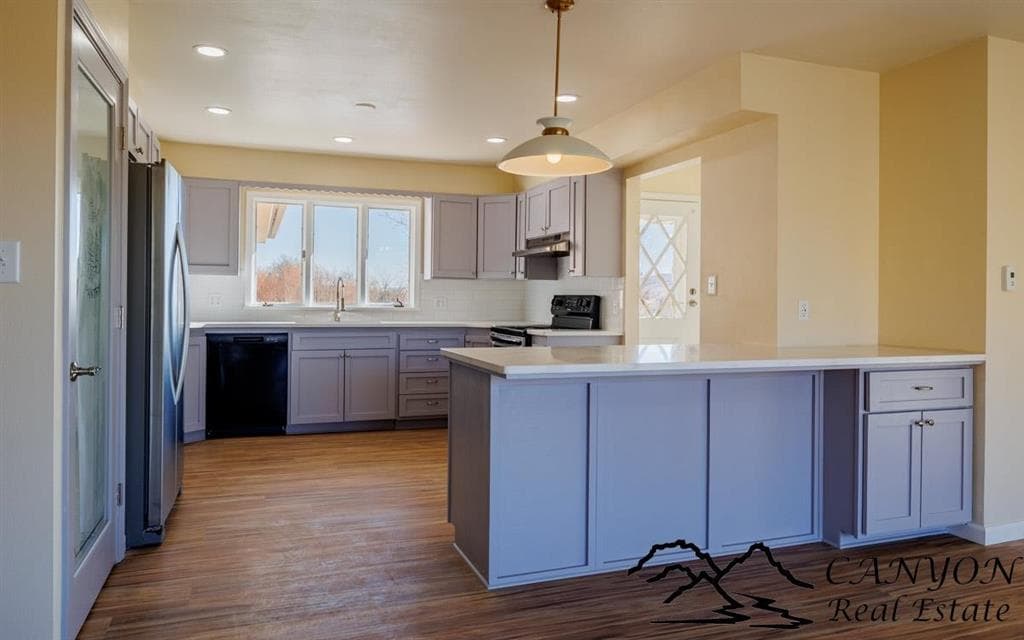 17 Arrow Ave — photo 10 of 25