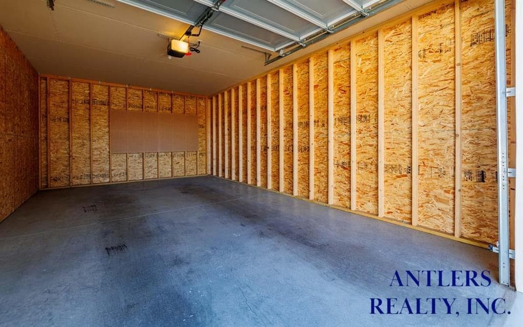 2850 Kent Ave — photo 14 of 15