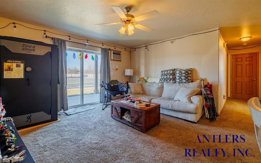 2850 Kent Ave — photo 6 of 15