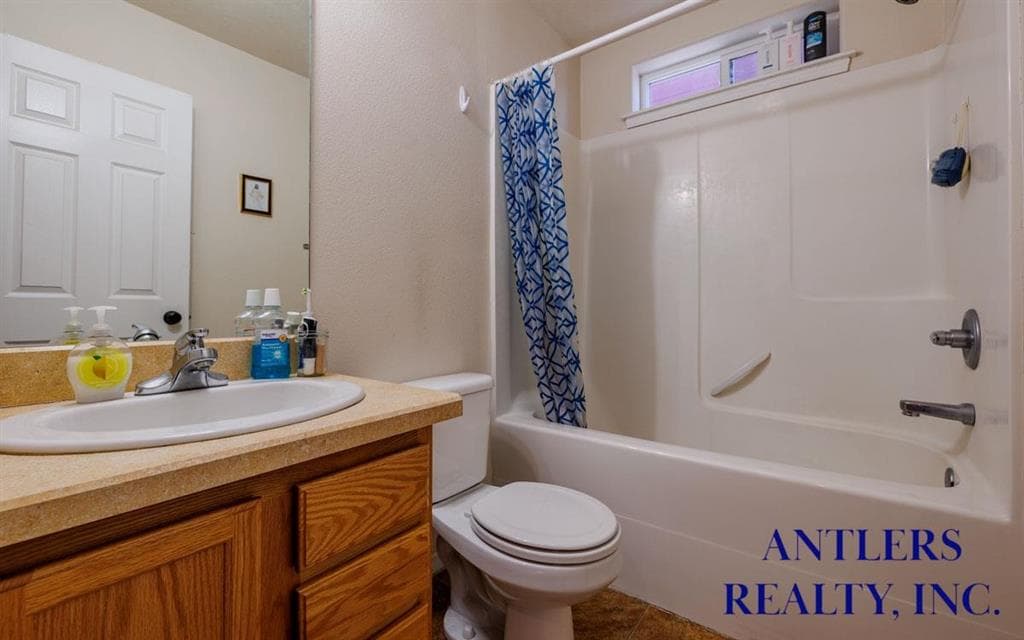 2931 Marlisa Ln — photo 11 of 14