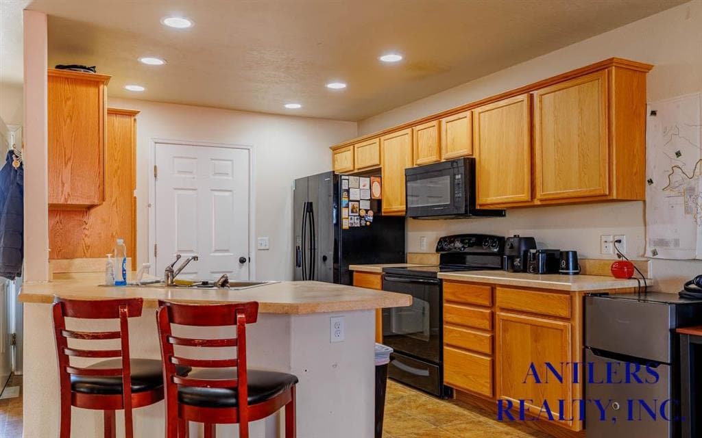 2931 Marlisa Ln — photo 4 of 14