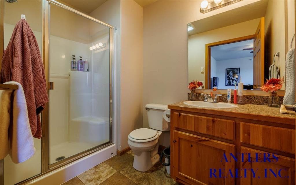 2850 Kent Ave — photo 12 of 16