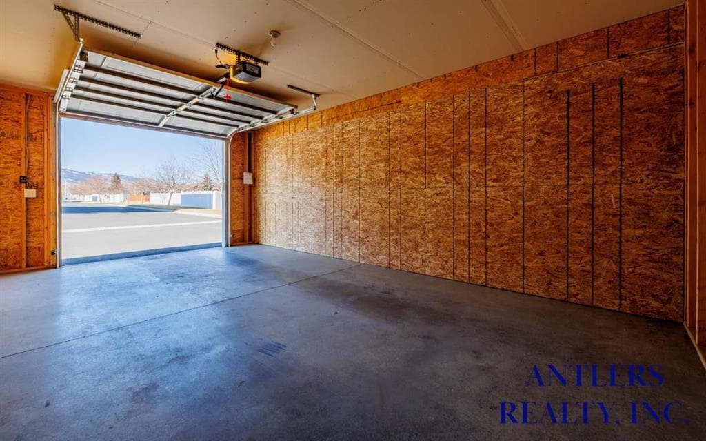 2850 Kent Ave — photo 15 of 16