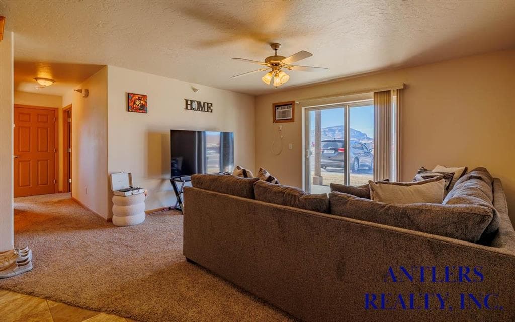 2850 Kent Ave — photo 3 of 16