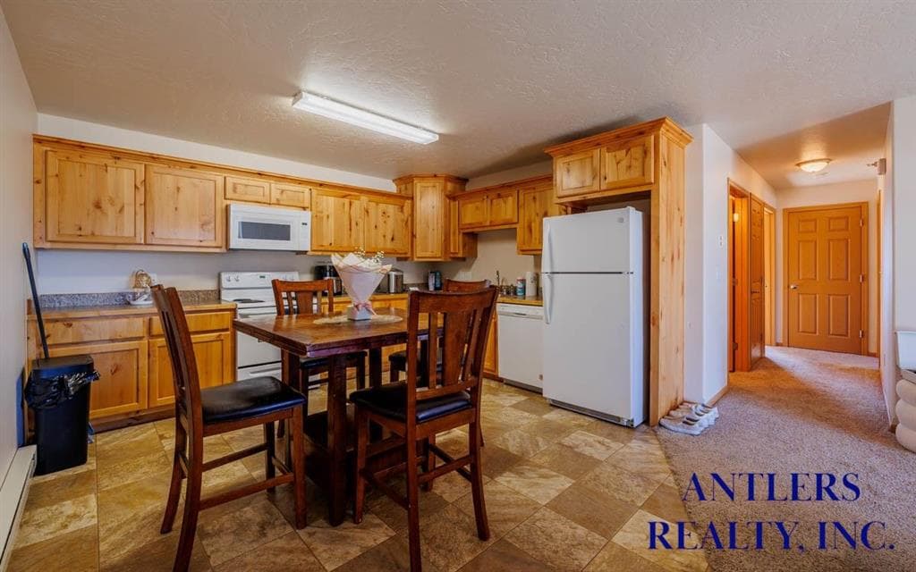 2850 Kent Ave — photo 4 of 16