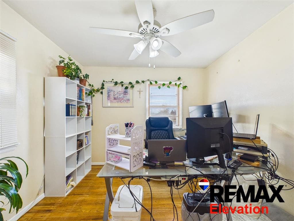 569 S Ferris St — photo 13 of 25