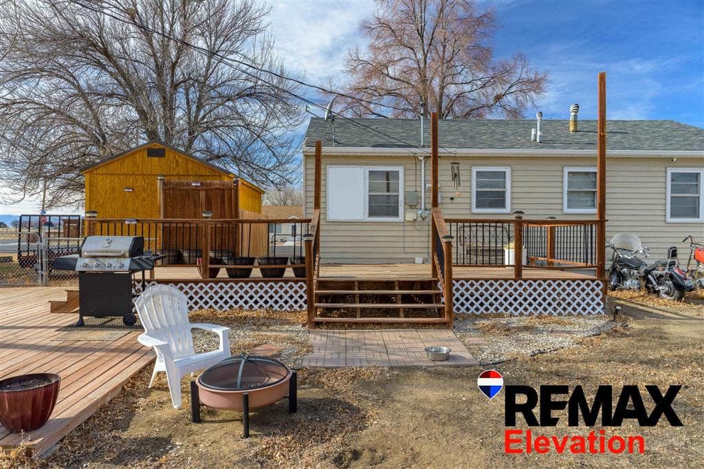 569 S Ferris St — photo 23 of 25