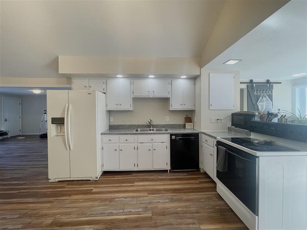 3002 Sheridan Ave — photo 7 of 20