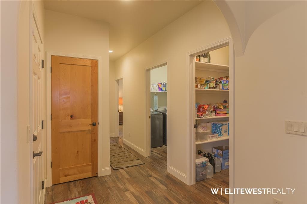 230 Pleasant View Dr — photo 15 of 25