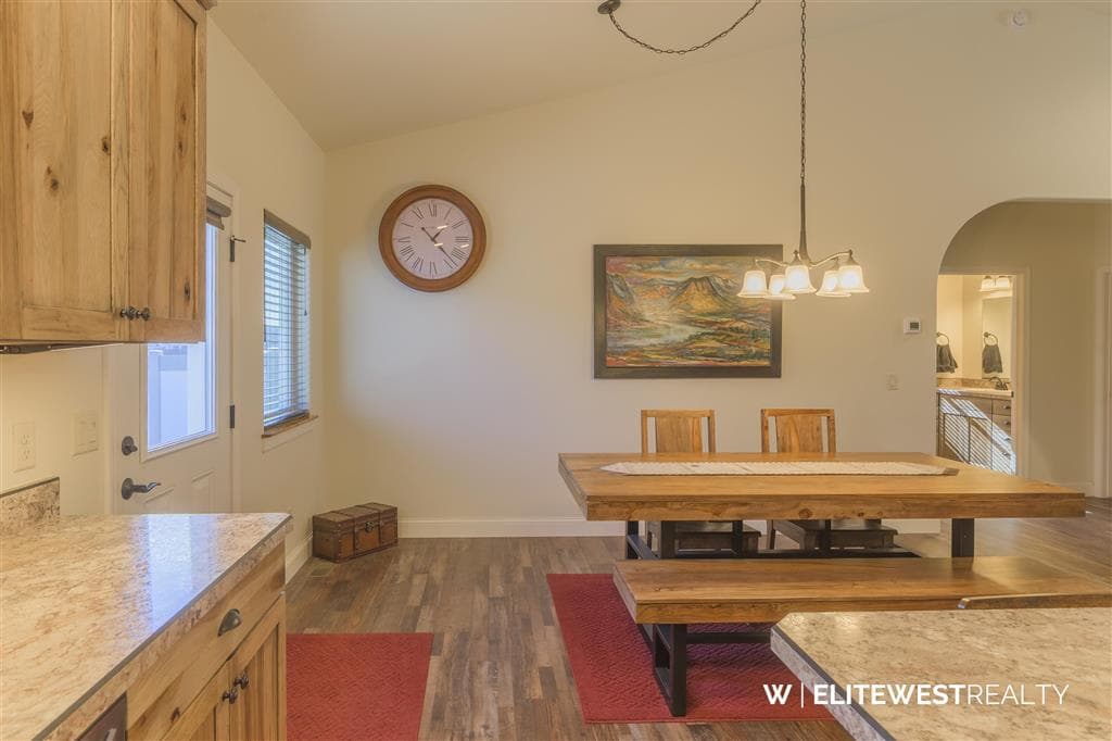 230 Pleasant View Dr — photo 8 of 25