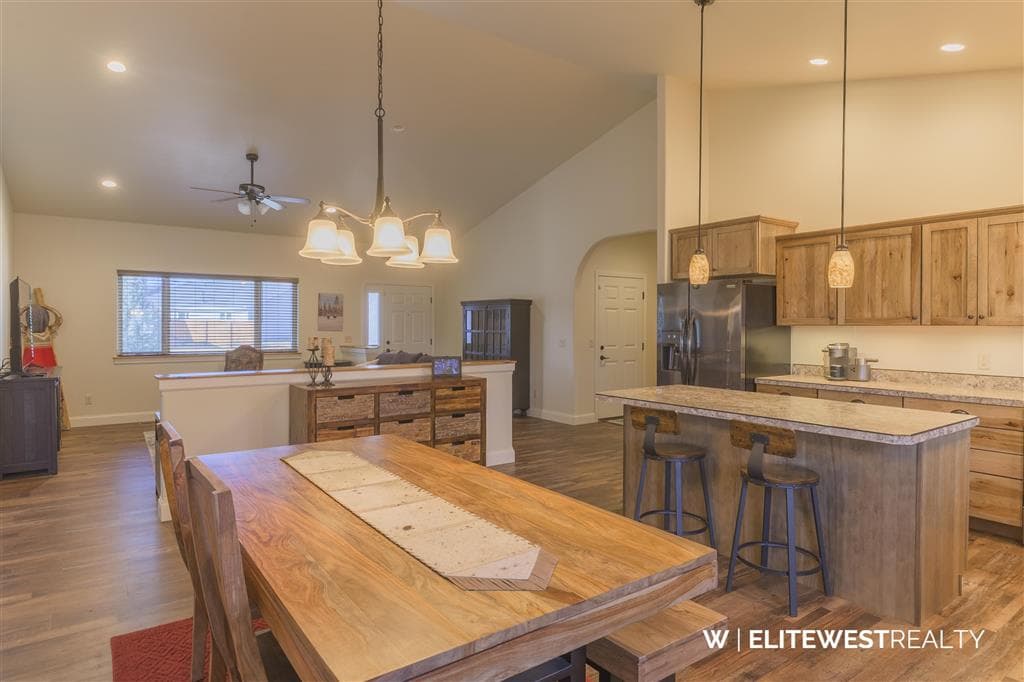 230 Pleasant View Dr — photo 9 of 25