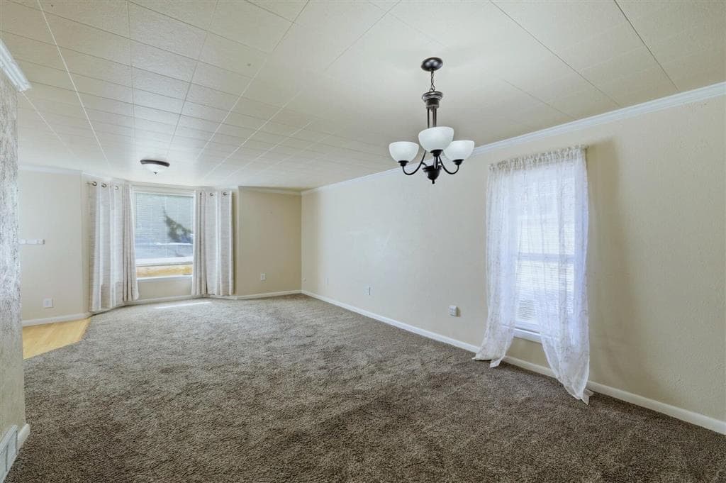 1431 Alger Ave — photo 8 of 25