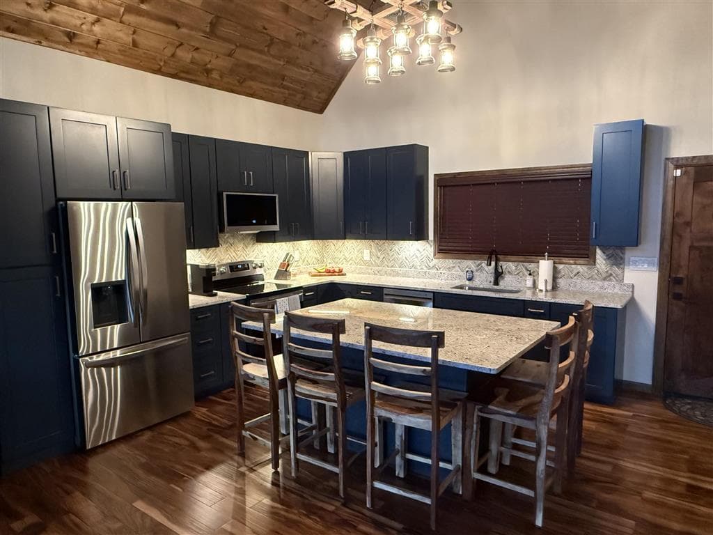 128 Aerie Dr — photo 4 of 19