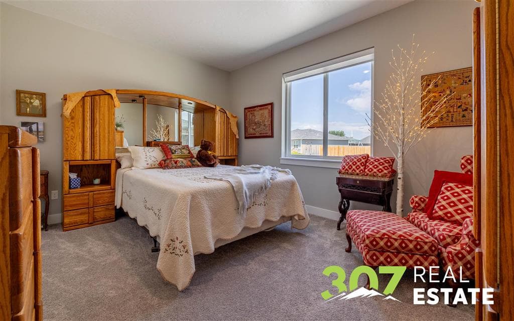 174 Maple Court — photo 13 of 25