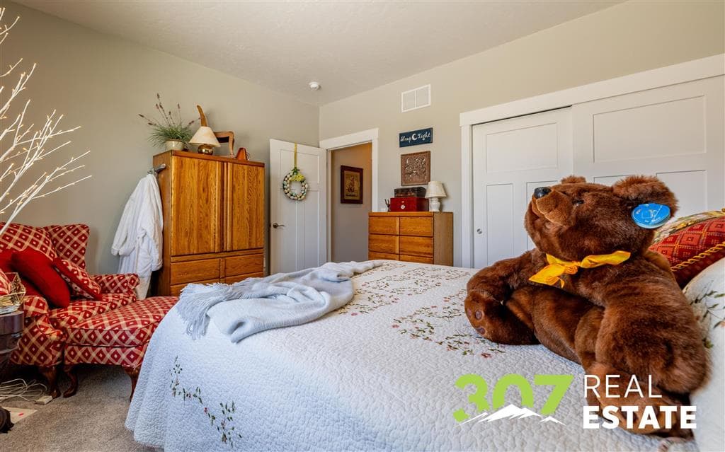 174 Maple Court — photo 14 of 25