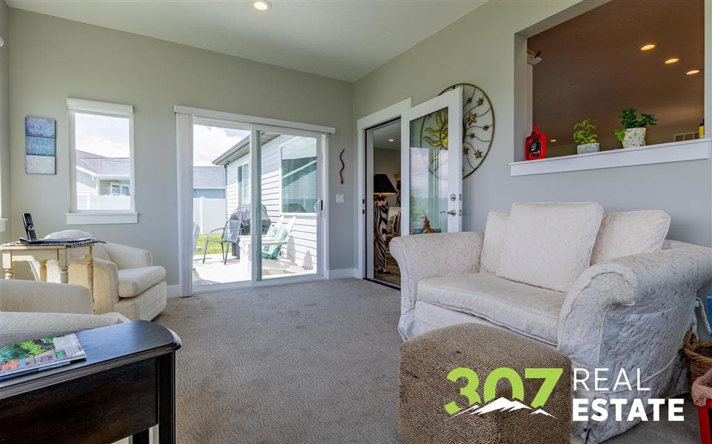 174 Maple Court — photo 7 of 25