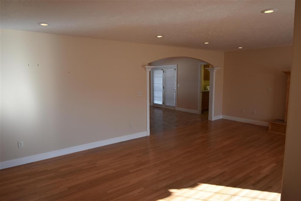 1231 Sequoia Dr — photo 4 of 25