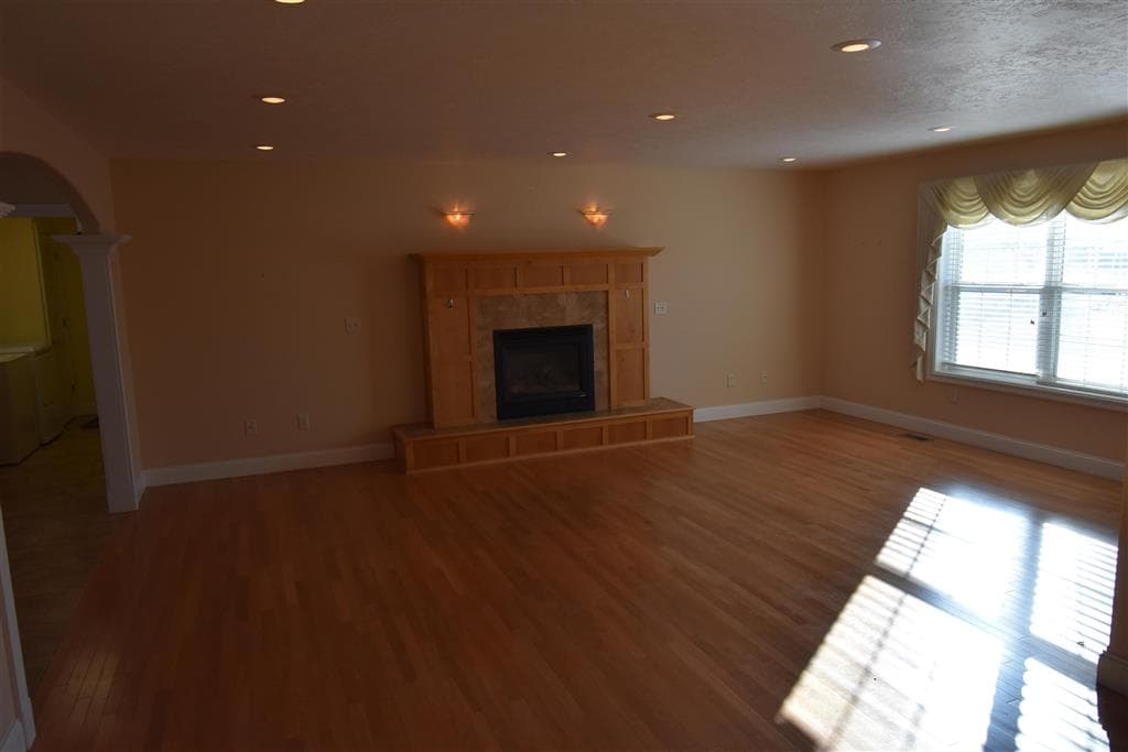 1231 Sequoia Dr — photo 5 of 25