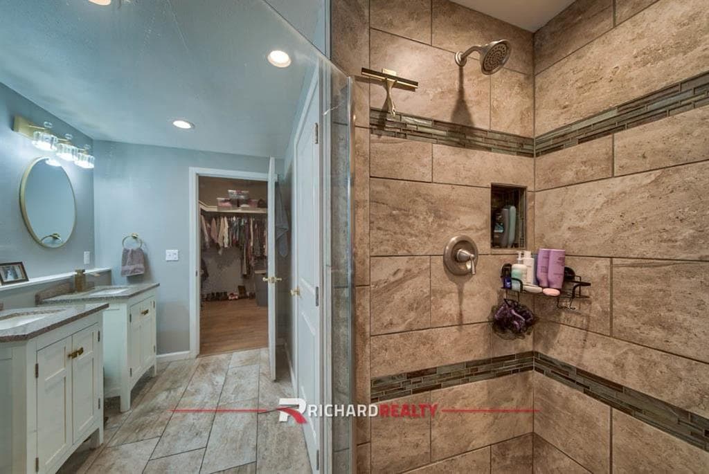 455 N 8th St — photo 13 of 25