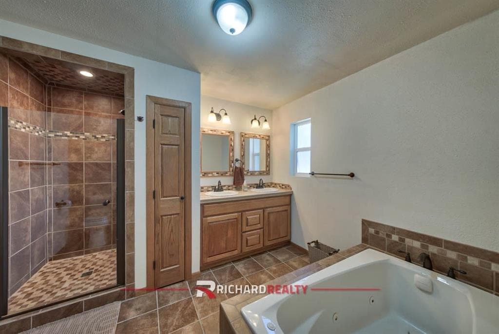 455 N 8th St — photo 18 of 25