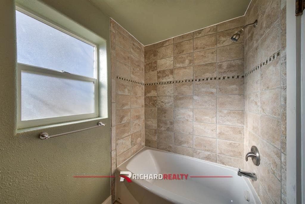 455 N 8th St — photo 22 of 25