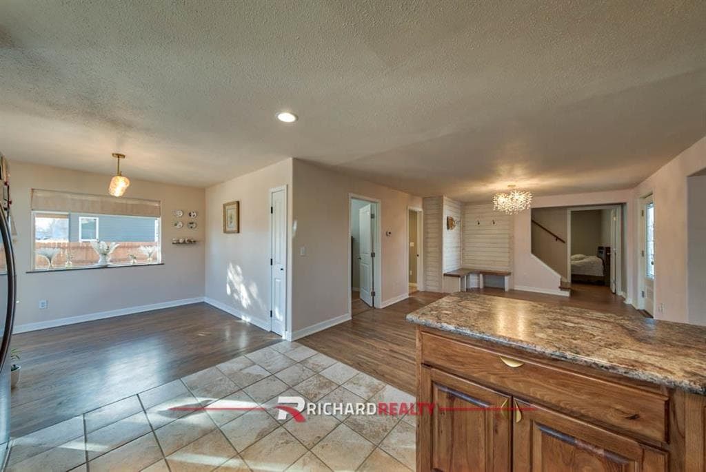 455 N 8th St — photo 7 of 25