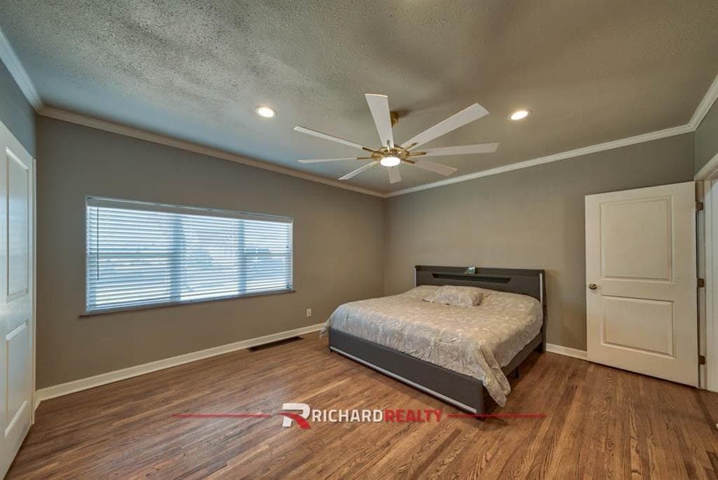 455 N 8th St — photo 9 of 25