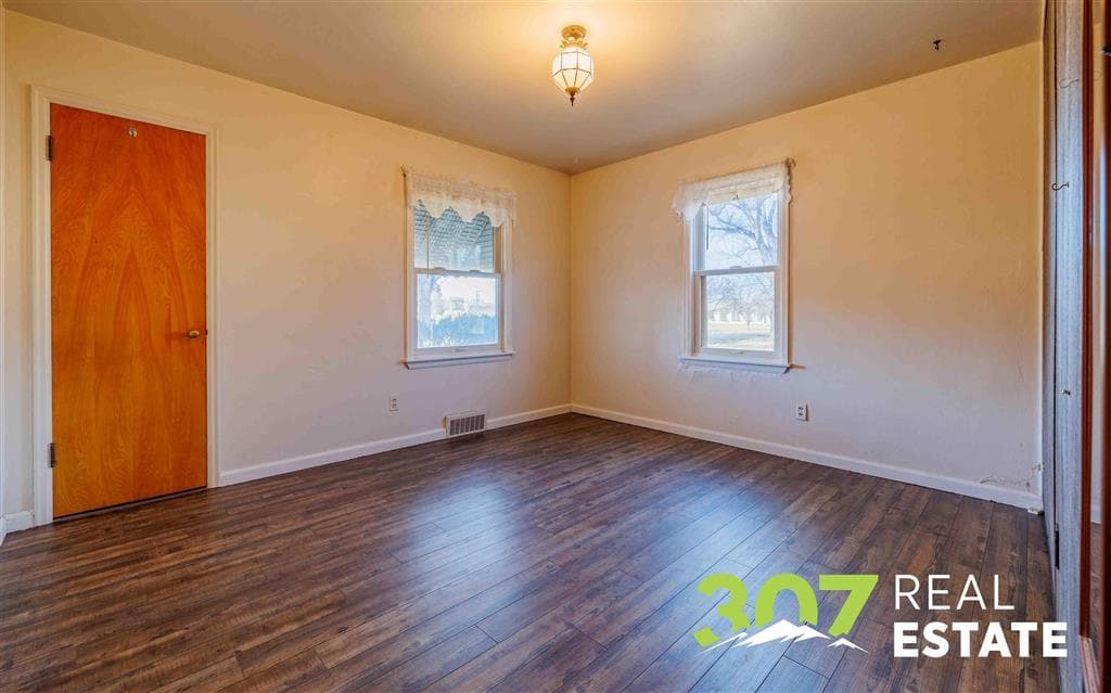 601 Circle Dr W — photo 10 of 25