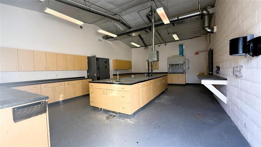 311 Culbertson Ave — photo 16 of 18