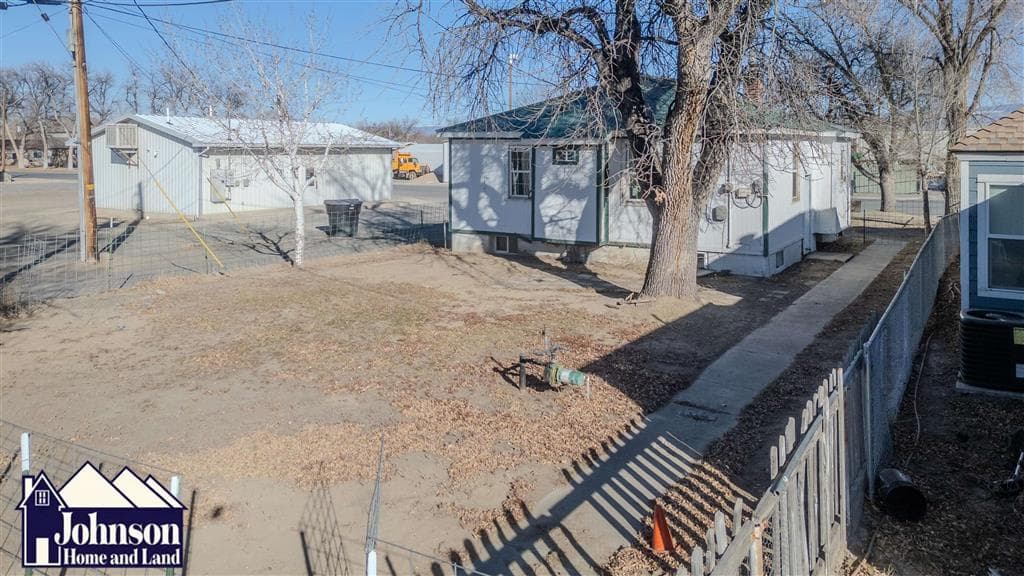 350 Montana Ave — photo 2 of 25