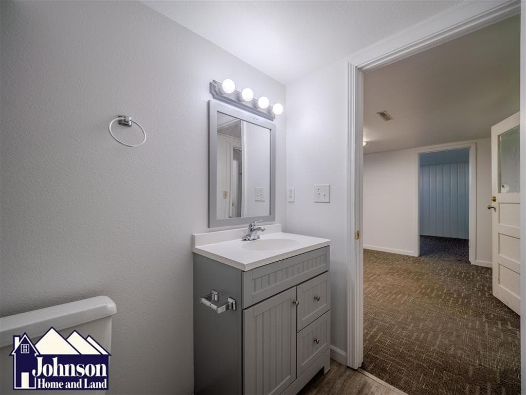 350 Montana Ave — photo 17 of 25