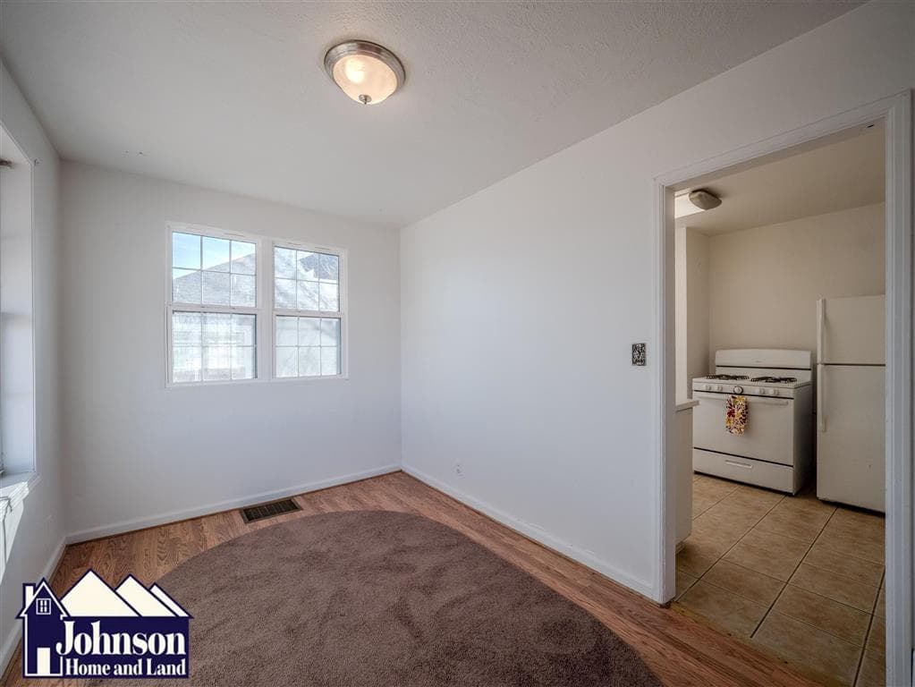 350 Montana Ave — photo 7 of 25