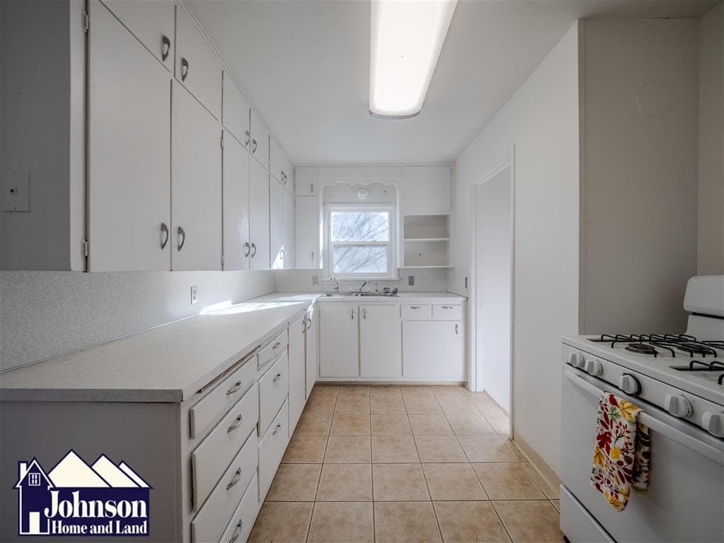 350 Montana Ave — photo 8 of 25