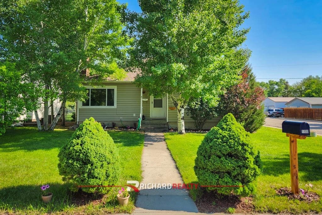 1100 Grace Ave — photo 2 of 25