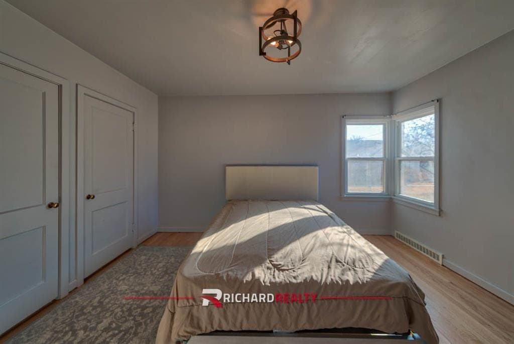 1100 Grace Ave — photo 19 of 25