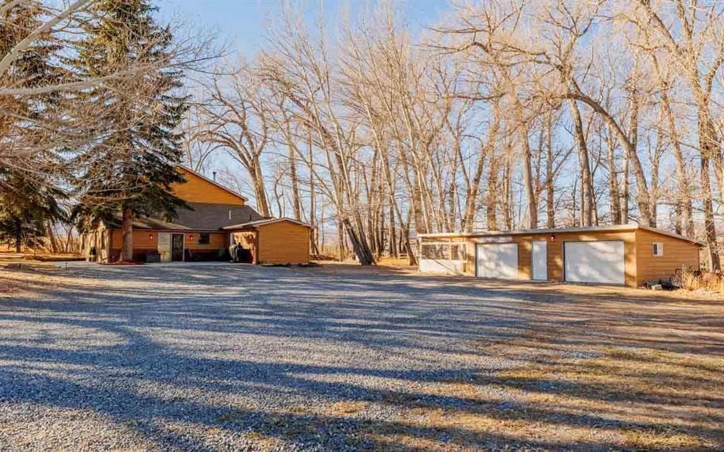 745 Southfork Rd photo 1