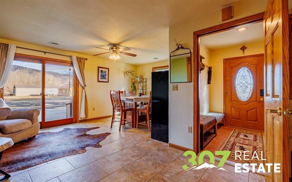 745 Southfork Rd — photo 7 of 25