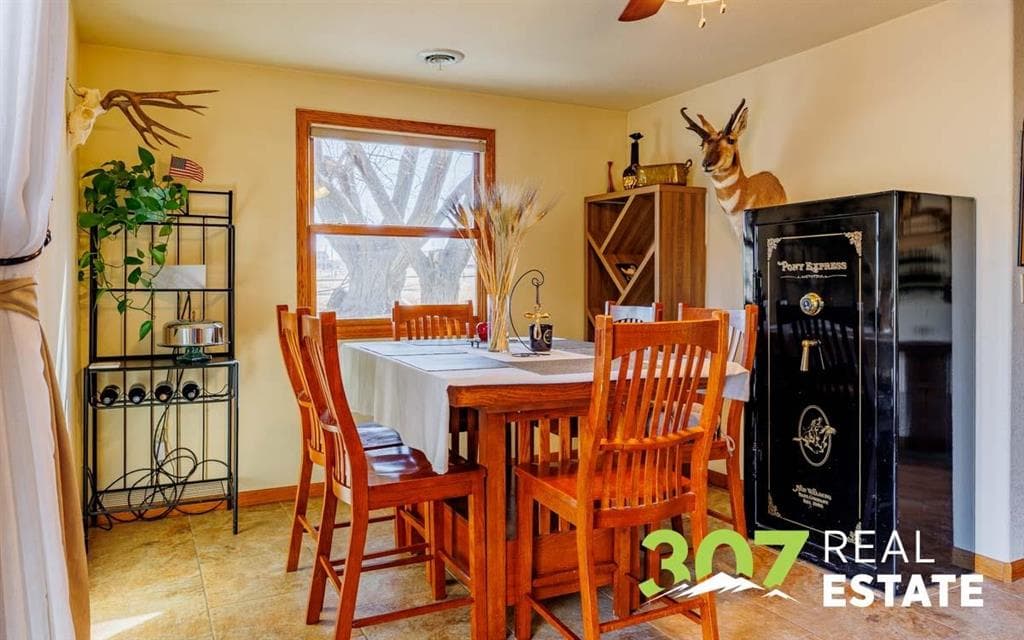 745 Southfork Rd — photo 9 of 25