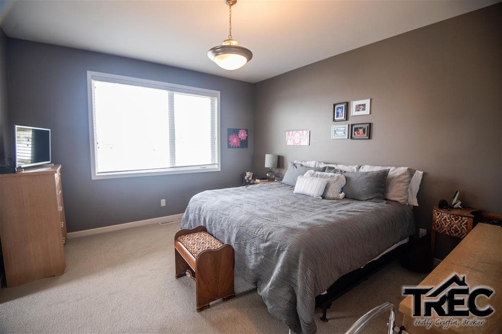 621 Avenue B — photo 22 of 25