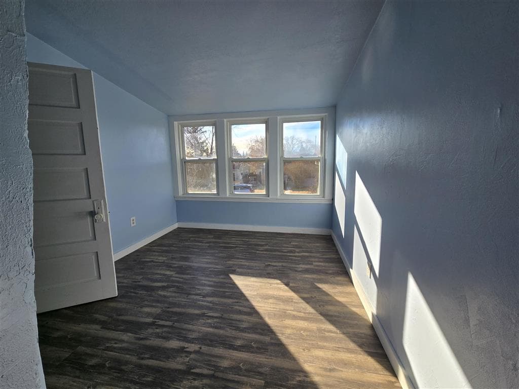 163 S Bernard St — photo 14 of 22