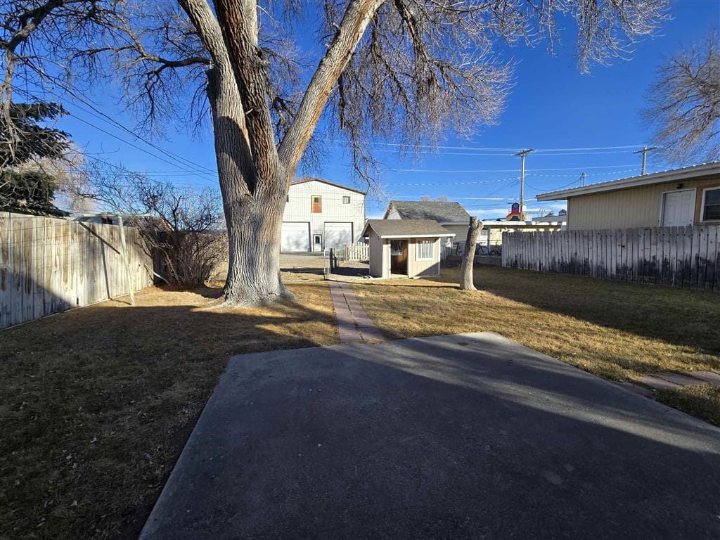 163 S Bernard St — photo 21 of 22