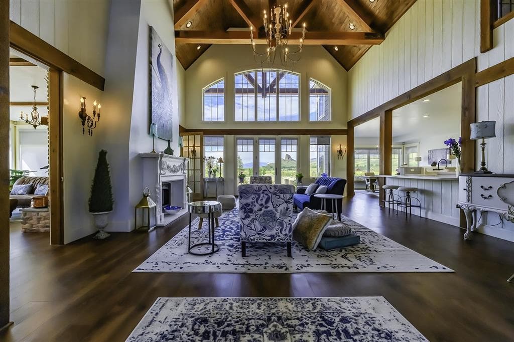 6 Whitney Dr — photo 2 of 25