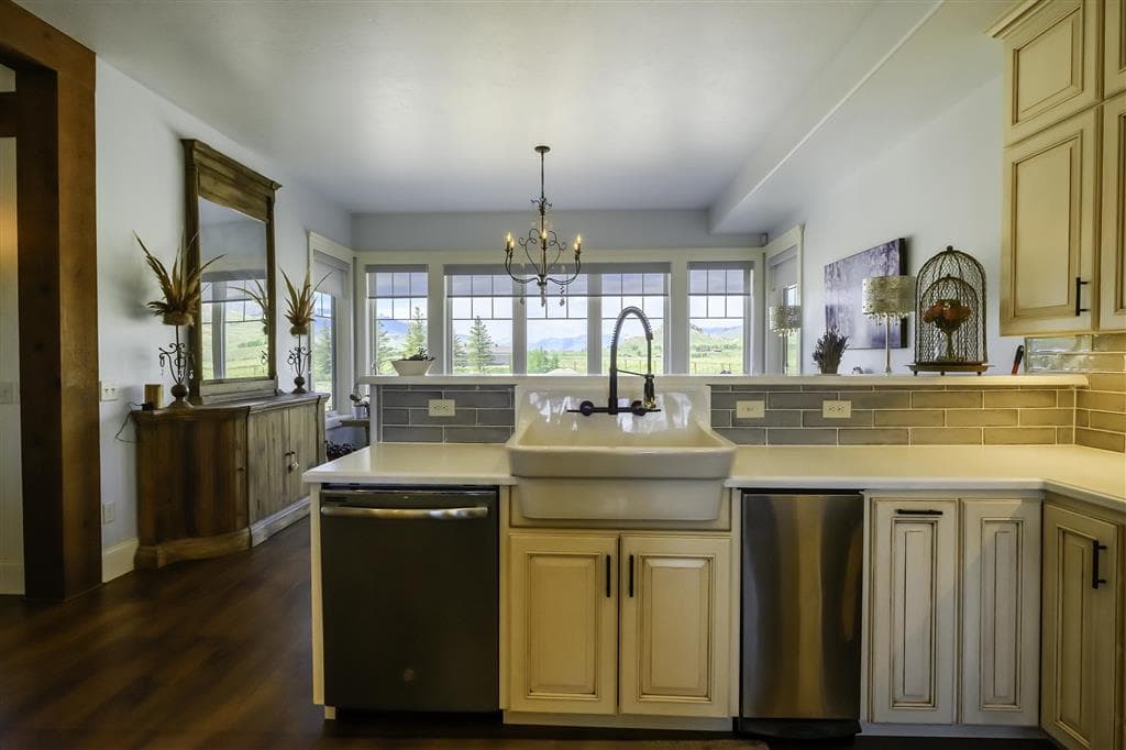 6 Whitney Dr — photo 11 of 25