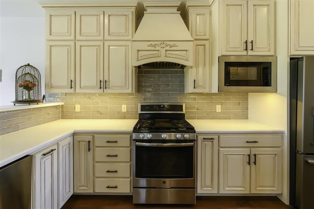 6 Whitney Dr — photo 13 of 25