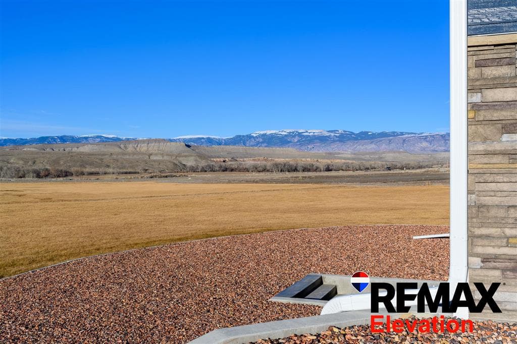 207 Eagle Dr — photo 15 of 25