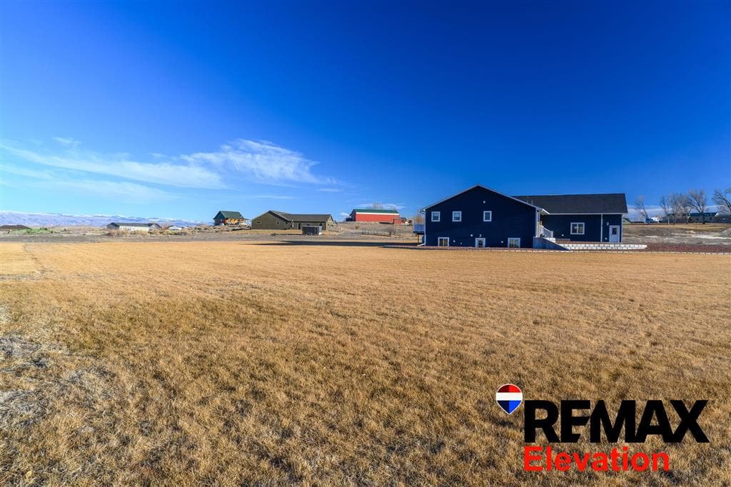 207 Eagle Dr — photo 16 of 25