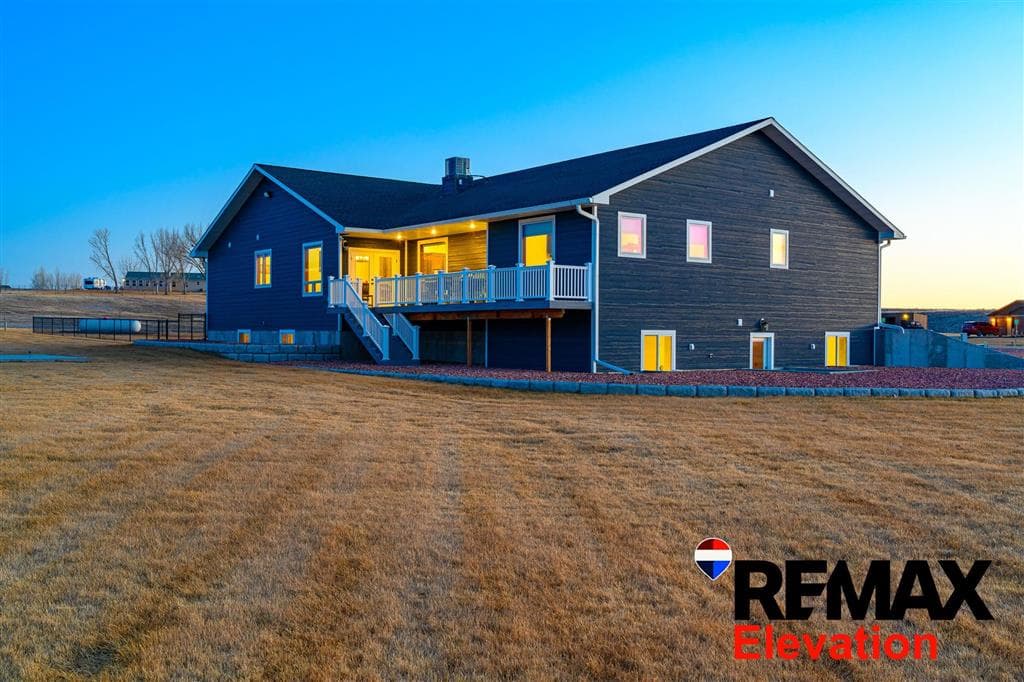 207 Eagle Dr — photo 4 of 25