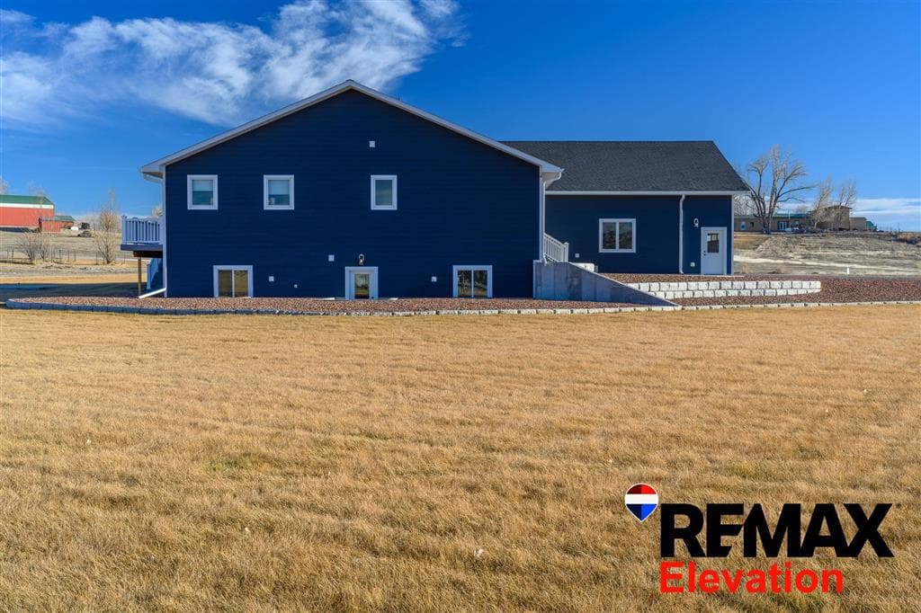 207 Eagle Dr — photo 10 of 25